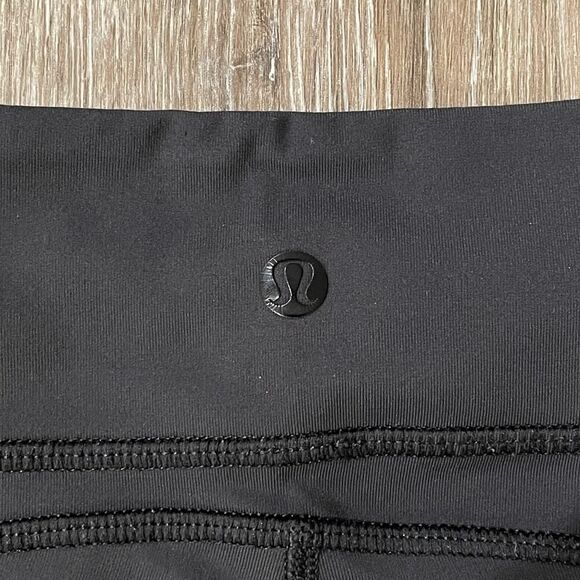 Lululemon Black Crop Leggings - Size: 4 - Picture 5 of 7